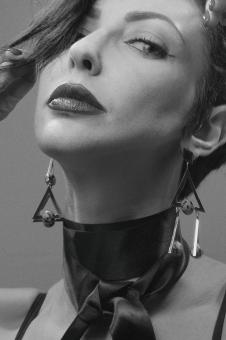 Free Stock Photo of Woman Fashion Portrait in Black and White