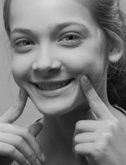 Free Stock Photo of Smiling girl