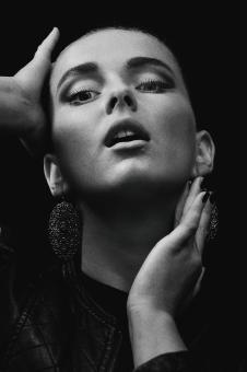 Free Stock Photo of Seductive woman