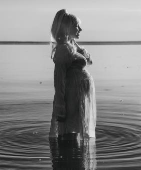 Free Stock Photo of Pregnant Woman