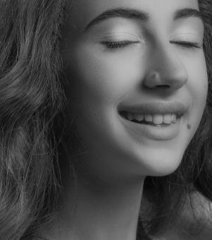 Free Stock Photo of Smiling woman