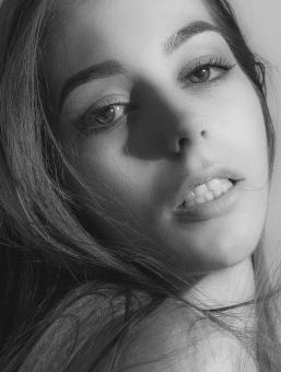 Free Stock Photo of Seductive woman