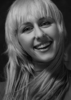 Free Stock Photo of Smiling woman