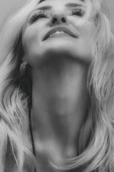 Free Stock Photo of Smiling woman