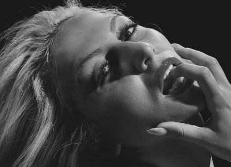 Free Stock Photo of Seductive woman