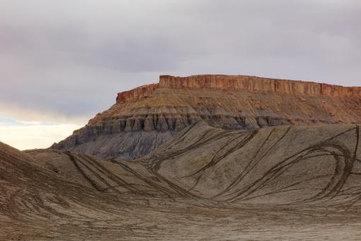 Free Stock Photo of Swing Arm Mesa