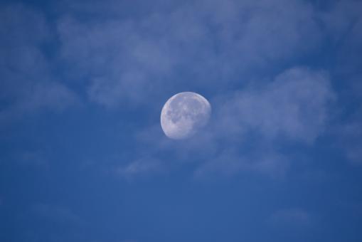 Free Stock Photo of Moon and Clouds