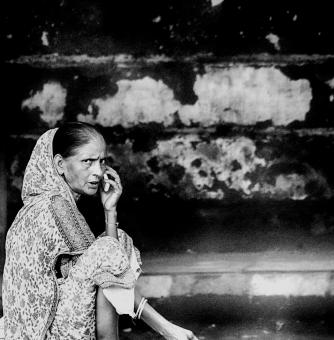Free Stock Photo of Lady with phone