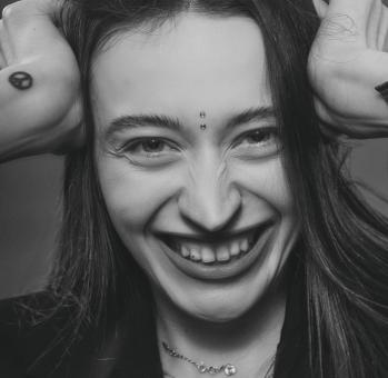 Free Stock Photo of Smiling woman