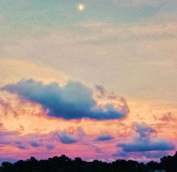 Free Stock Photo of Moon rise