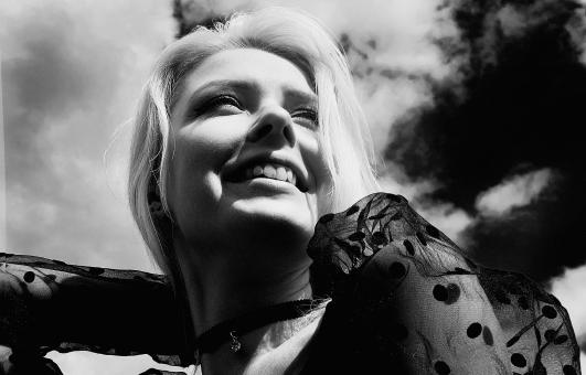 Free Stock Photo of Smiling woman