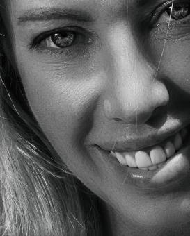 Free Stock Photo of Smiling woman