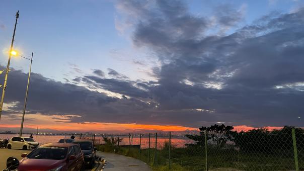 Free Stock Photo of Beautiful sunset nearby the sea