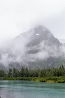 Free Stock Photo of Misty mountain