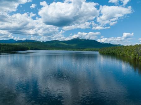 Free Stock Photo of Scenic mountain lake