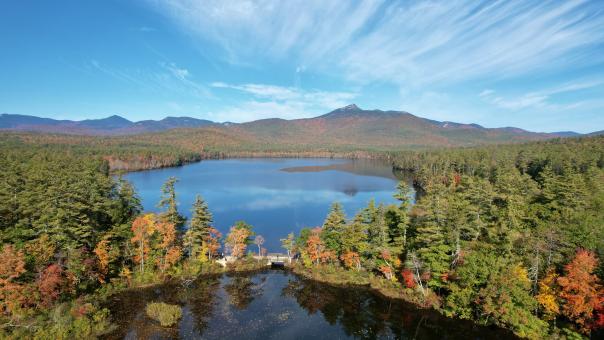 Free Stock Photo of Fall Lake Landscape