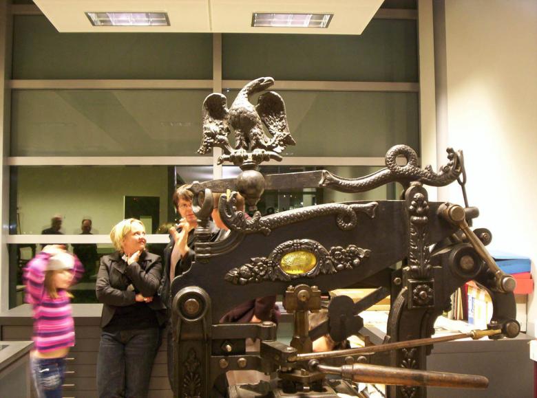 Free stock image of The Columbian Press created by Peter Alexander Robb