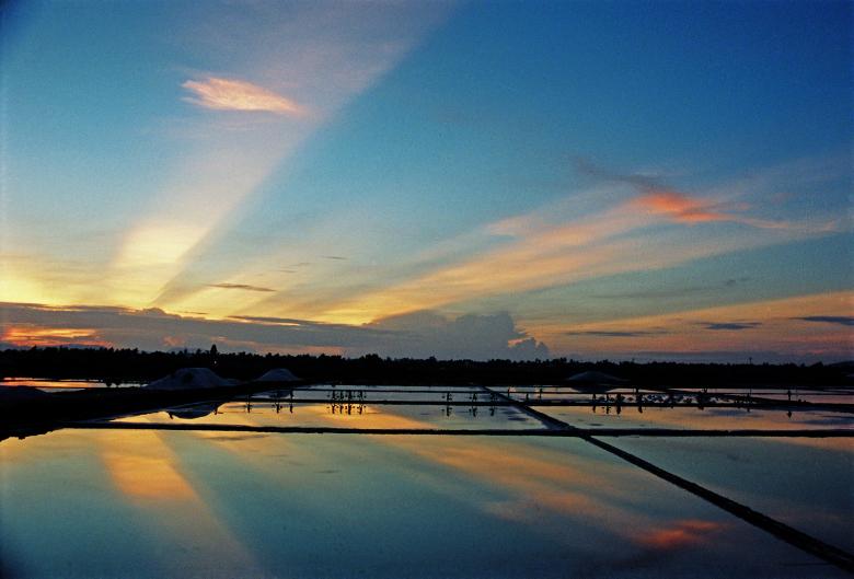 Free stock image of Sunrise created by le thai son