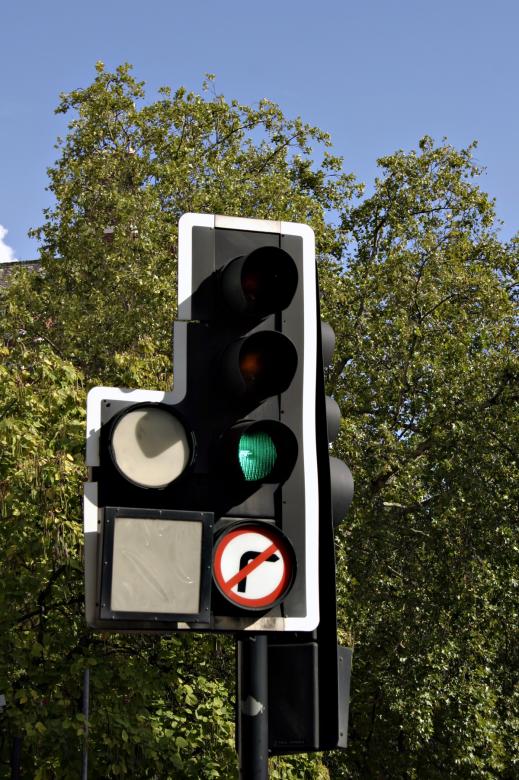 Free stock image of Traffic lights created by Bjorgvin