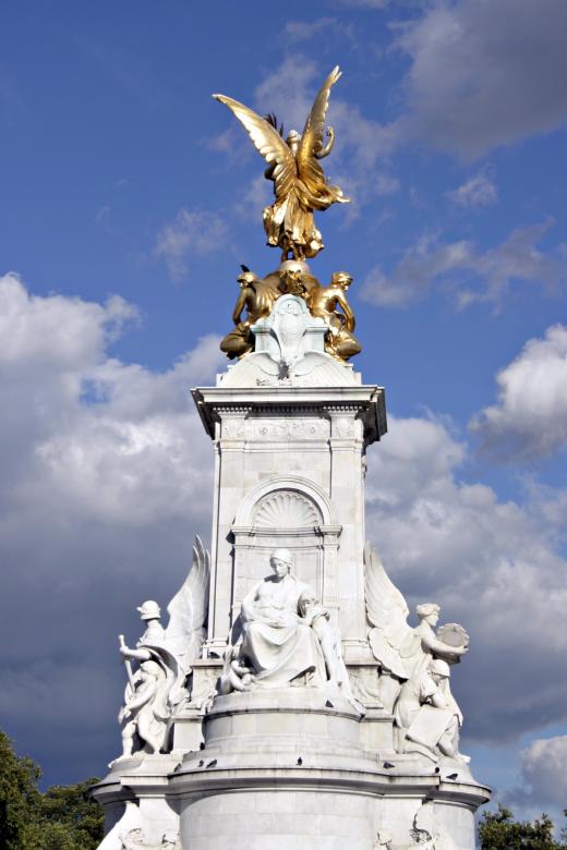 Free stock image of Golden statue created by Bjorgvin