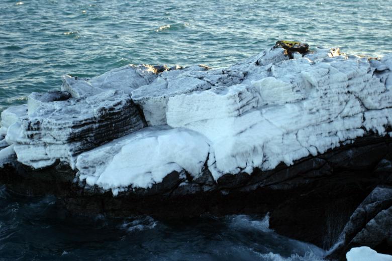 Free stock image of Icy cliff created by Héðinn