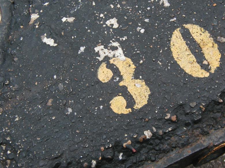 Free stock image of Dirty asphalt created by Bjorgvin