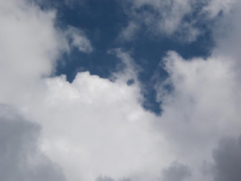 Free stock image of Clouds created by Bjorgvin