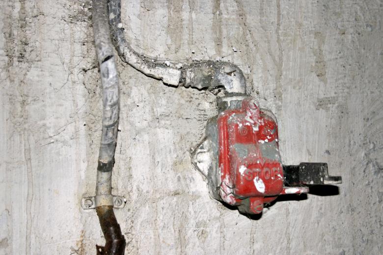 Free stock image of Emergency switch box created by Bjorgvin