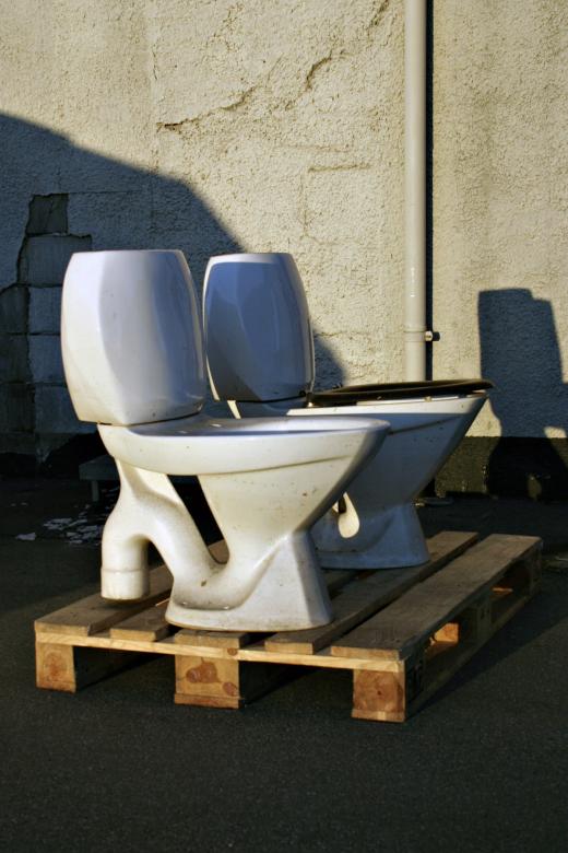 Free stock image of Toilets created by Bjorgvin