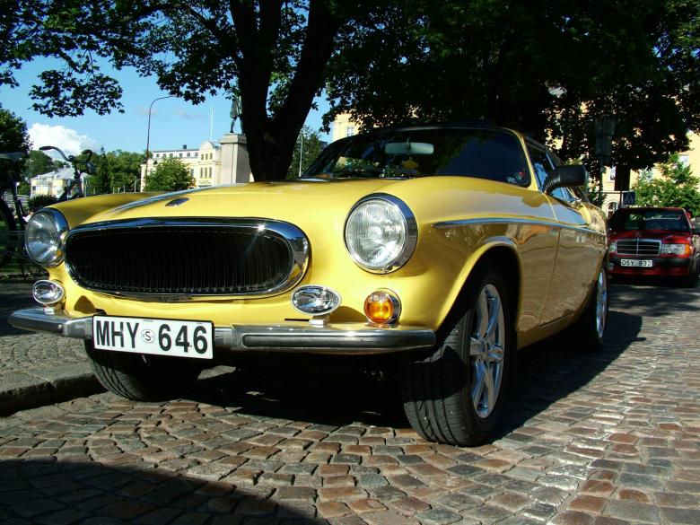 Free stock image of Yellow car created by ole kristen johansen