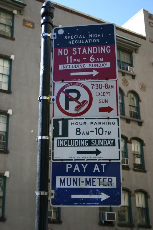 Free stock image of Parking signs created by allan toft pedersen