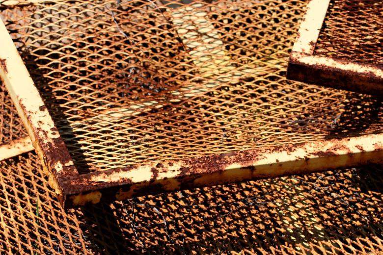 Free stock image of Rusted wire grid created by Darren Hester