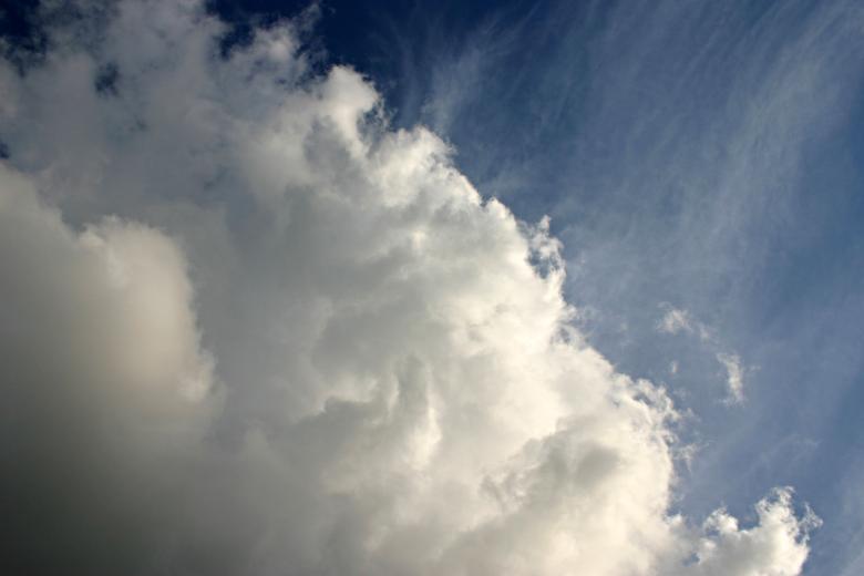 Free stock image of Thick Clouds created by Bjorgvin