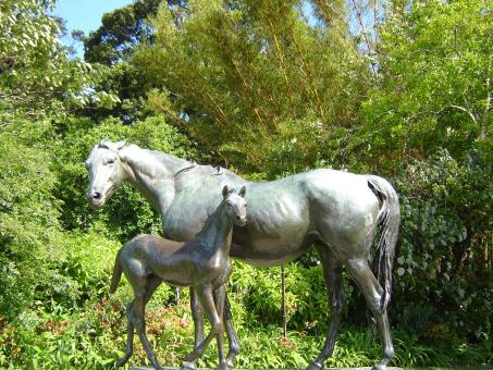 Horse statue - Free Stock Photo