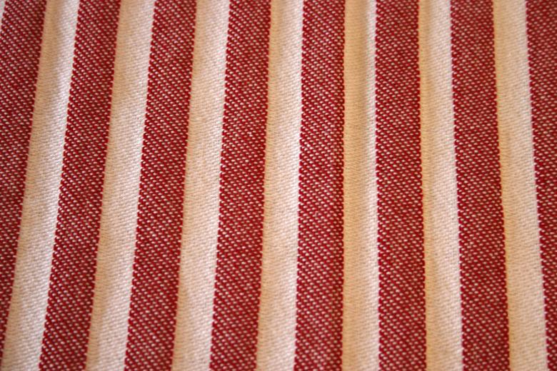 Free stock image of Red and white cloth created by Bjorgvin