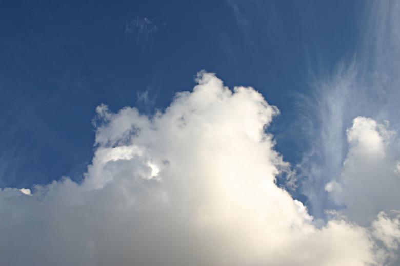 Free stock image of Clouds created by Bjorgvin
