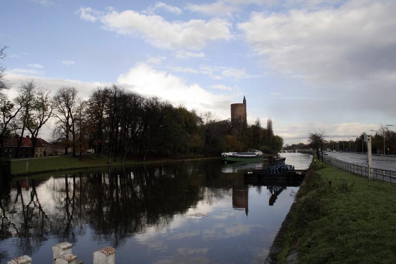 Free stock image of Canal with boat created by damien van holten
