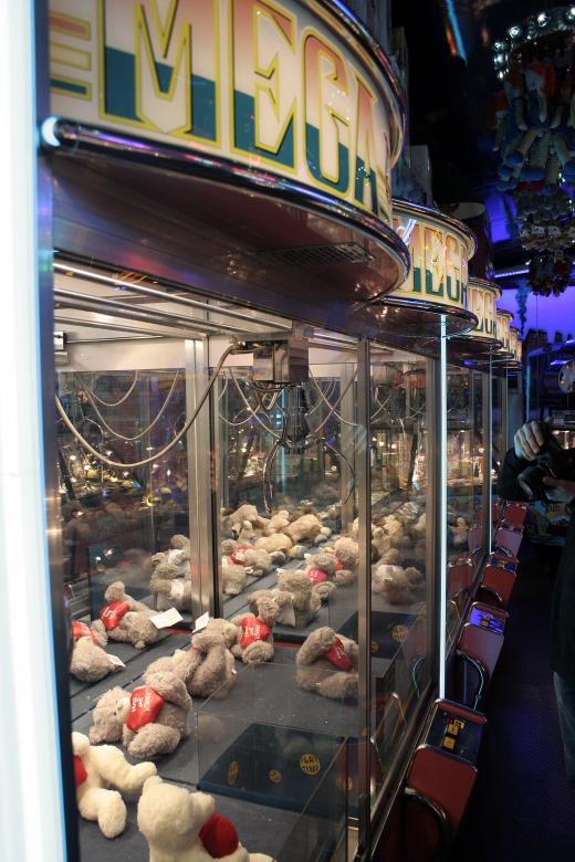 Free stock image of Amusement Hall 01 created by damien van holten