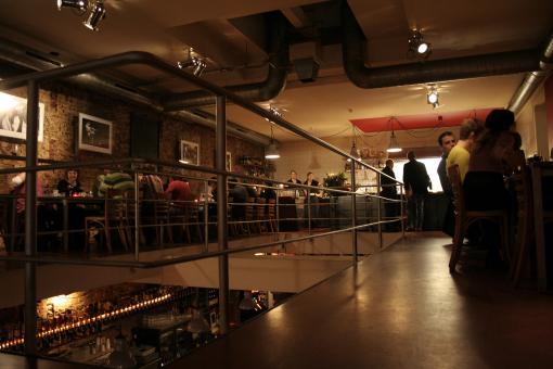Free Stock Photo of Wide angle restaurant