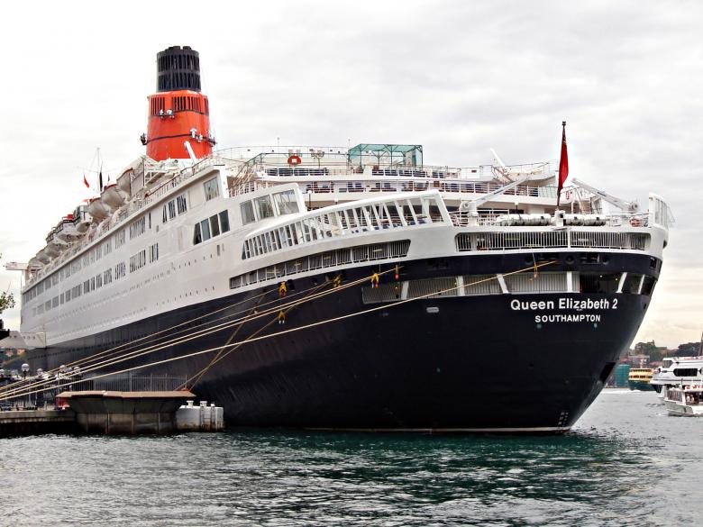 Free stock image of Queen Elizabeth 2 created by Osama Hasan Khan
