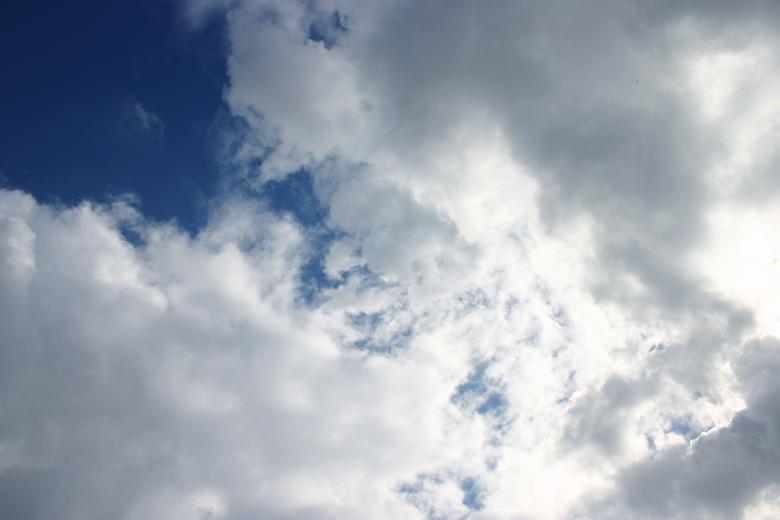 Free stock image of Clouds created by Bjorgvin