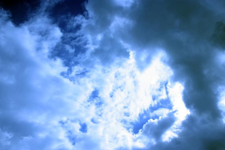 Free stock image of Clouds created by Bjorgvin