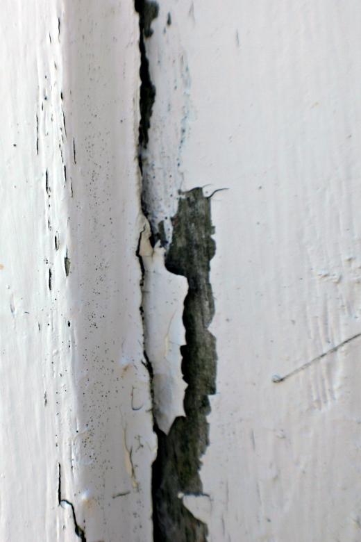Free stock image of Peeled paint created by Bjorgvin