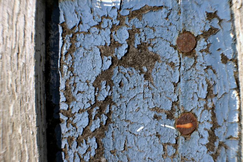Free stock image of Cracked blue wall created by Bjorgvin