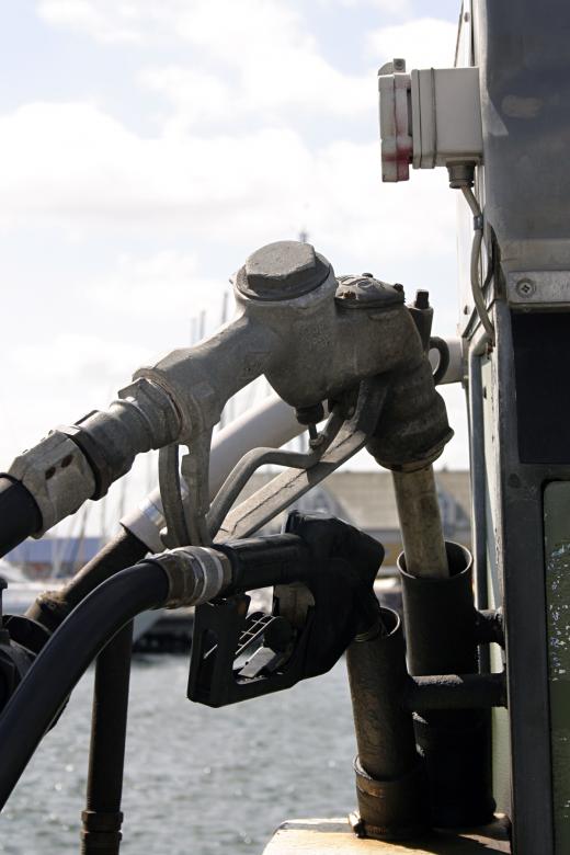 Free stock image of Gas pumps created by Bjorgvin