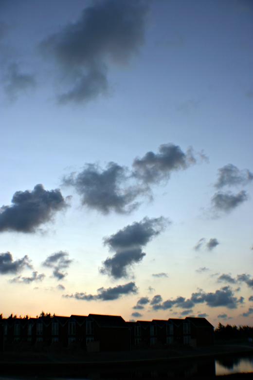 Free stock image of Blue evening sky created by Bjorgvin