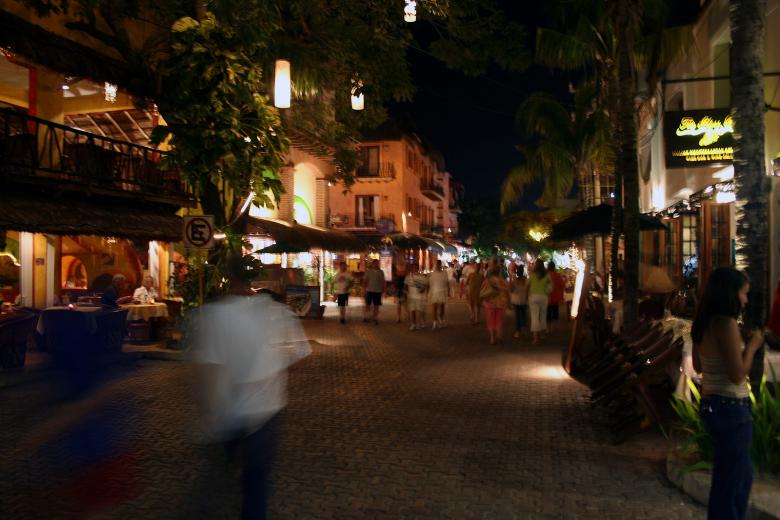 Free stock image of Nightlife created by damien van holten