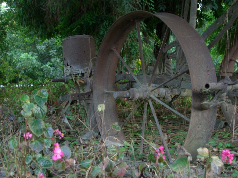 Free stock image of Antiquated Farm Equipment created by j. l. johnson