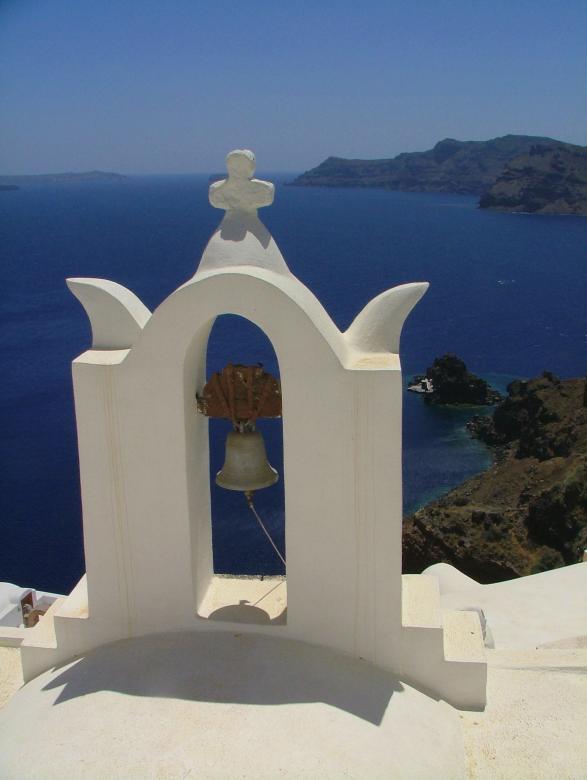 Free stock image of Santorini created by Frank Martin