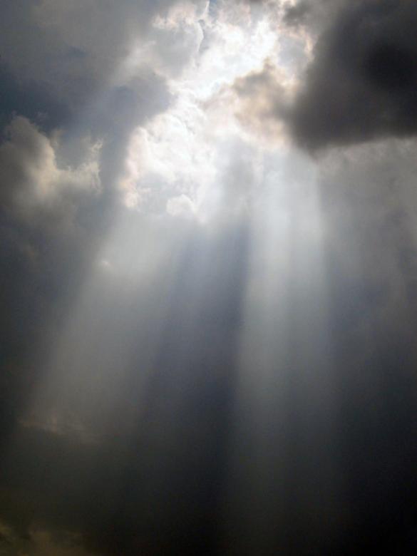 Free stock image of Sunrays created by rayudu